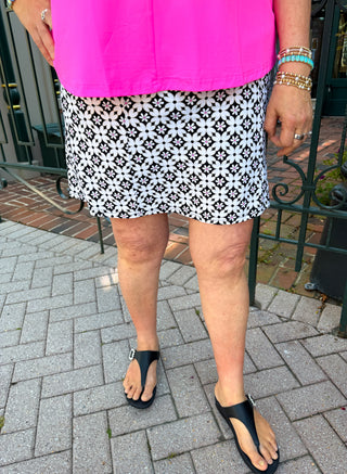 Beachtime by Lulu B Black and Stone Flower 2-Pocket Skort