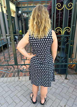 Beachtime by Lulu B Black Daisy Sleeveless Quarter Zip Dress