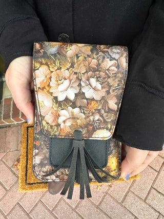 Harper Crossbody Bag Black Floral