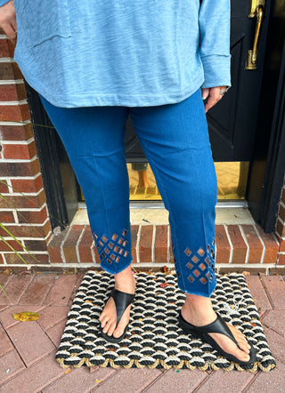 Lulu B Dark Wash Denim Diamond Cutout Capri