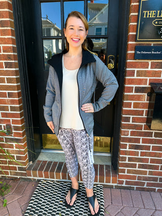 Lulu B Black Chevron Capri Legging