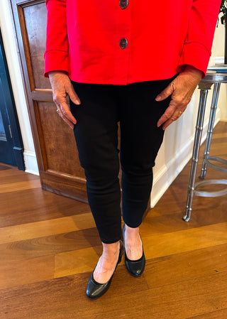 Tango Mango Black Capri Jegging