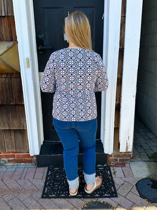 Lulu B Black and Pink Flower V-Neck 3/4 Sleeve Top