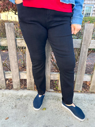 Judy Blue Slim Fit Mid Rise Black Jeans