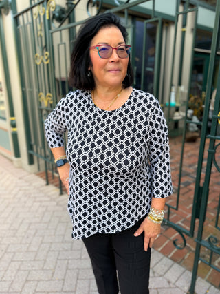 Lulu B Black and Stone Geometric Link Asymmetrical Scoop Neck Top