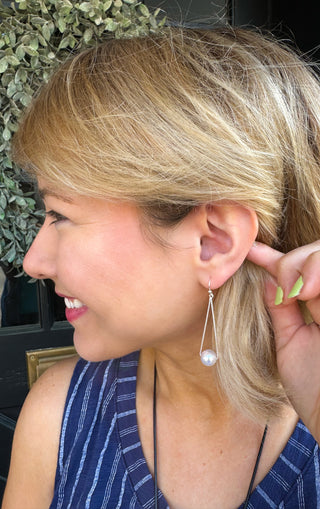 Silver Amora Pearl Earrings