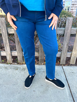 Lulu B Pull-On Dark Stretch Jeans