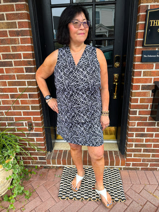 Beachtime by Lulu B Black Splatter Sleeveless V-neck Tank