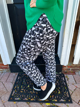 Lulu B Black and White Cocktails Secret Pocket Capri Legging