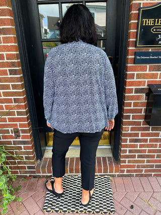 Beachtime by Lulu B Black Abstract Full Zip Jacket