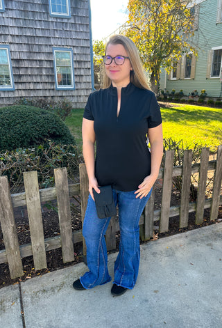 Beachtime by Lulu B Black Short Sleeve Zip Top