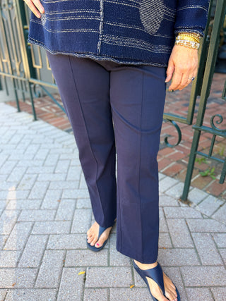 Olivia by Habitat Pull-On Center Seam Kick Flare Pant Navy