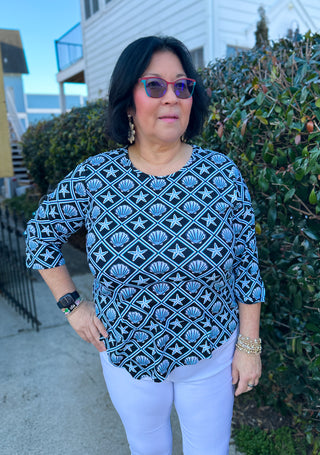 Lulu B Black and Turquoise Shells Asymmetrical Scoop Neck Top