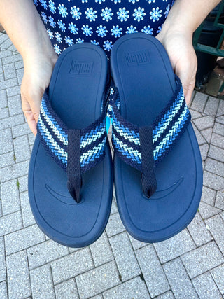 FitFlop SURFA Stripe-Webbing Toe-Post Sandals Cosmic Blue Mix