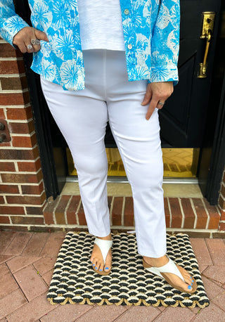 Bangladine by Lulu B White Pull-On Ankle Pant