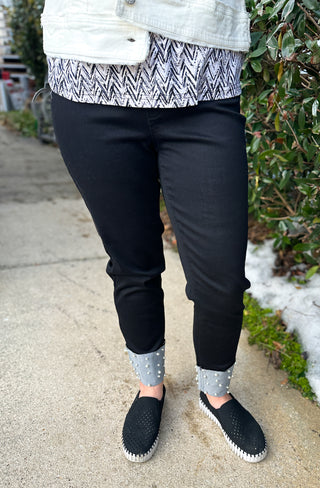Lulu B Black Denim Cuff Pearl Pant