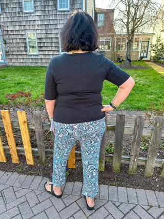 Lulu B Black Gingham Shells Secret Pocket Capri Legging