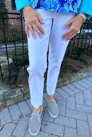 Bangladine by Lulu B White Pull-On Ankle Pant