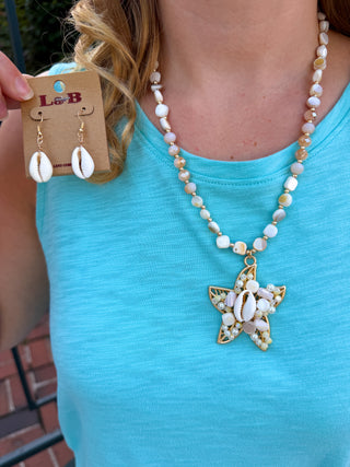 Cream Starfish and Shell Necklace and Earring Set