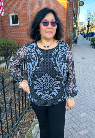 Tango Mango Women's Damask Print Long Sleeve Blouse