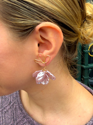 Gold Pale Purple Mother of Pearl Flower Earrings
