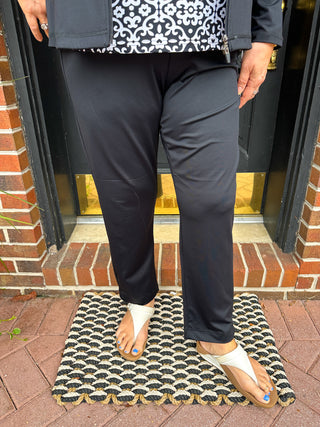 Lulu B Black Secret Pocket Capri Leggings