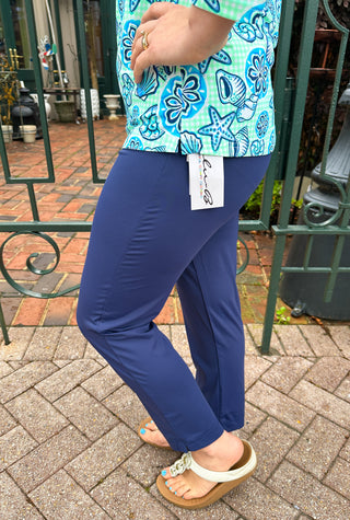 Lulu B Navy Secret Pocket Capri Leggings