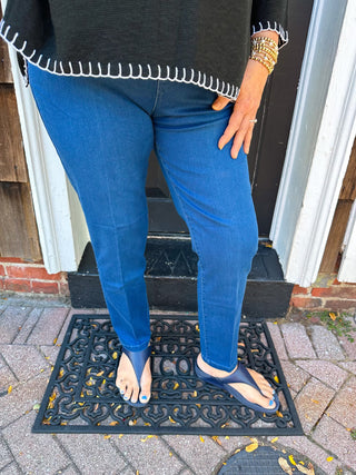 Lulu B Pull-On Dark Stretch Jeans