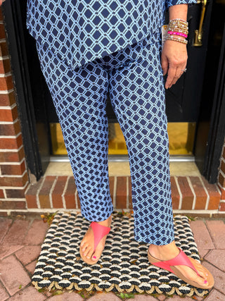 Lulu B Periwinkle and Navy Geometric Link Secret Pocket Capri Leggings