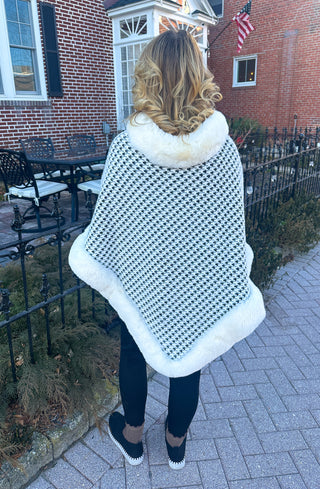 Cream Houndstooth Poncho