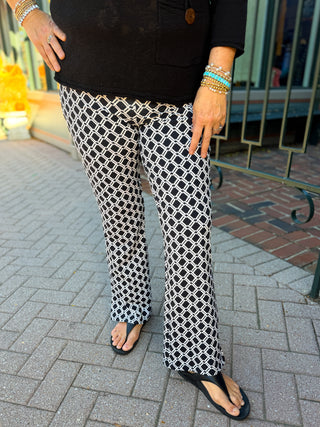 Lulu B Black and Stone Geometric Link Pant