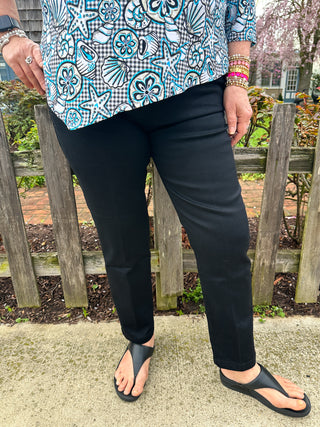 Lulu B Pull-On Black Stretch Jeans