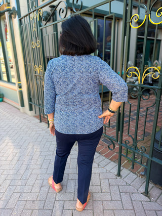 Lulu B Navy Leopard V-Neck 3/4 Sleeve Top
