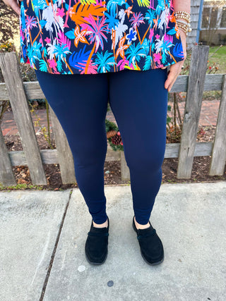 Lulu B Navy Island Leggings