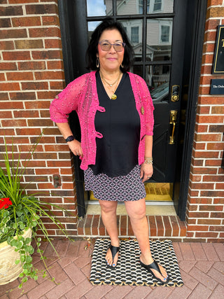 Lulu B Black Sleeveless V-neck Tank