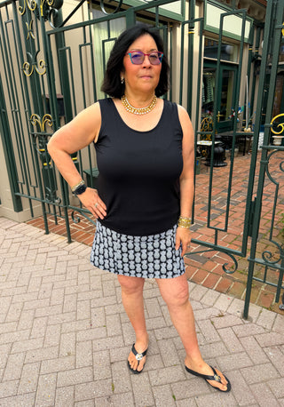 Beachtime by Lulu B Black and White Pineapples 2-Pocket Skort