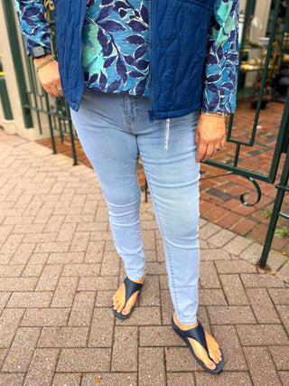Charlie B Carine Skinny Jeans in Light Blue