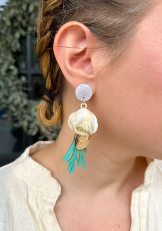 Neutral Sea Shell Dangle Earrings