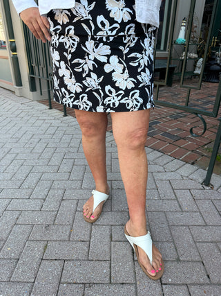 Lulu B Neutral Flower UPF 50+ Zip Skort