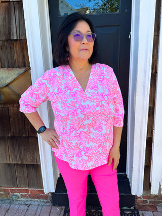 Lulu B Pink Coral V-Neck 3/4 Sleeve Top
