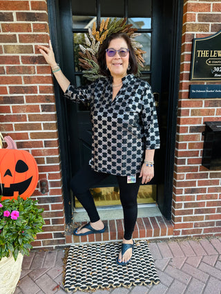 Lulu B Black and Silver 3/4 Sleeve Button Tunic