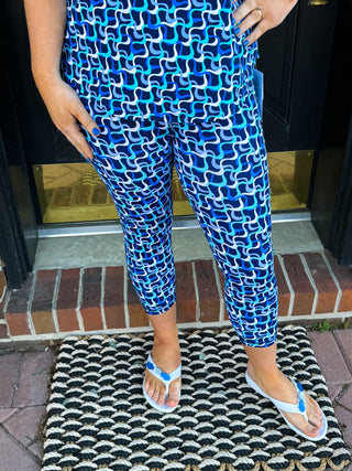 Lulu B Blue Maze Capri Legging