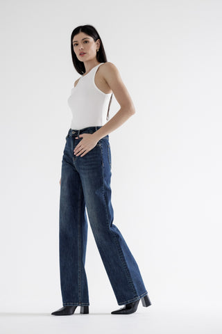 Mica Super High Waist Straight Leg Loose Fit Jeans