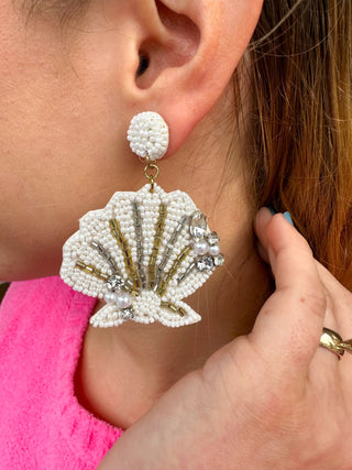 Shell white earrings