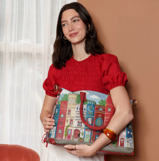 Vendula London Bookshelf Boulevard Bonnie Weekender