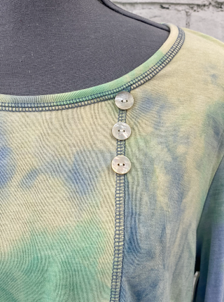 Green Tie Dye Button 3/4/ Sleeve Tunic